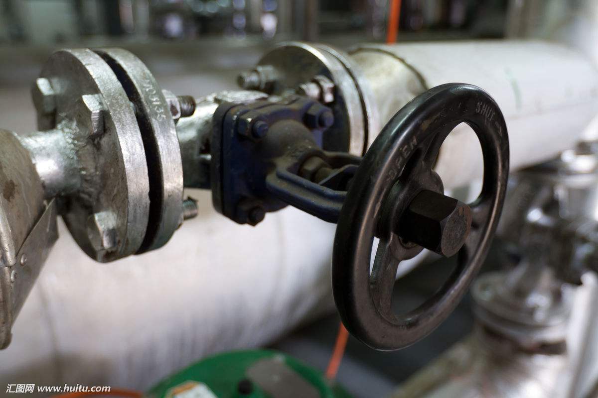 螺紋球閥和法蘭球閥各有哪些特點(diǎn)？